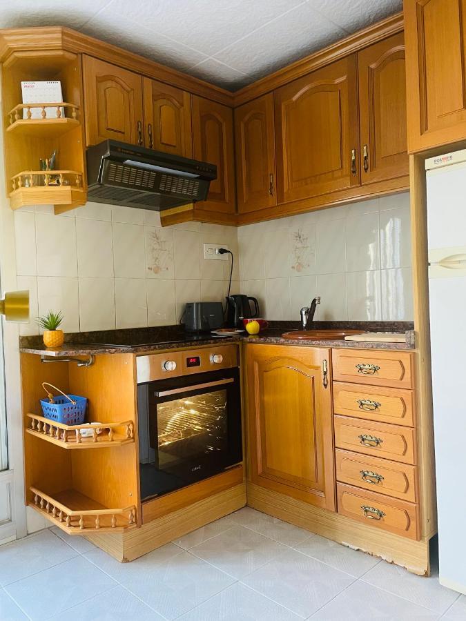 Cozy 2-bedroom Serviced With Netflix Appartement Sagunto
